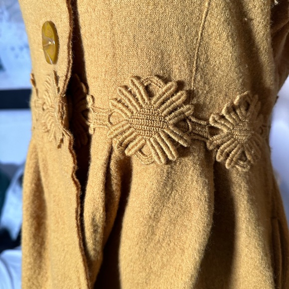 Yellow sweater jacket - Picture 3 of 5